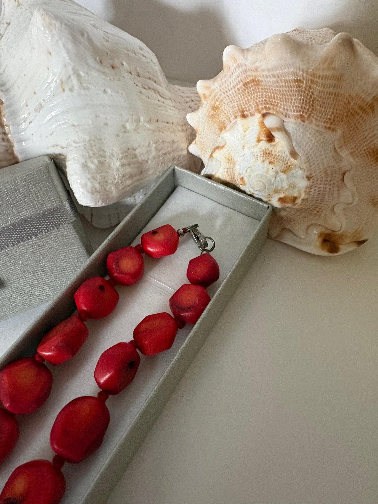 Vintage rote Korallenkette – organische Form, ca. 41,5 cm