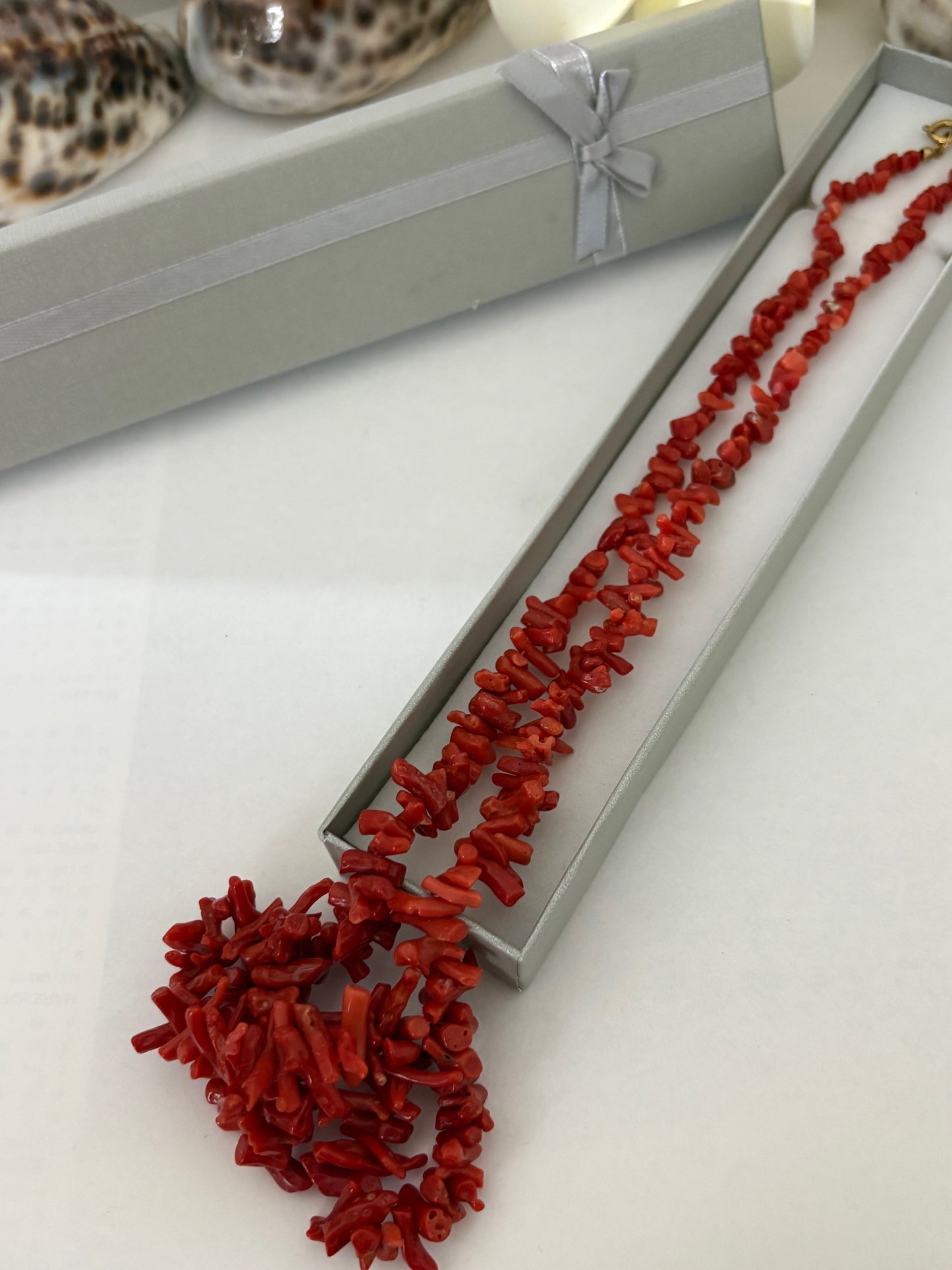 Vintage lange rote Korallenkette – klassischer Korallenschmuck, ca. 68,5 cm