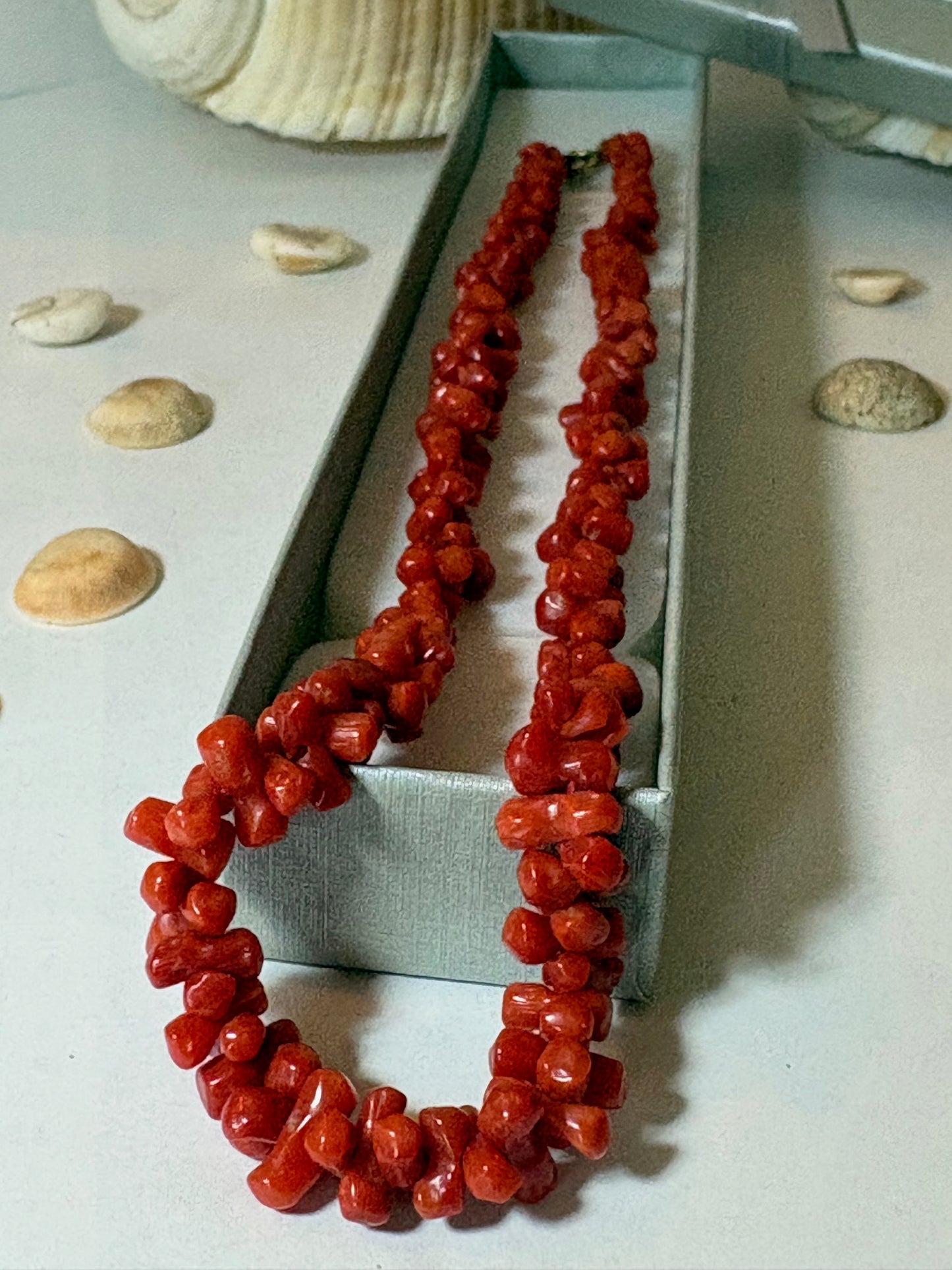 Vintage rote Korallenkette – klassisch, ca. 44 cm