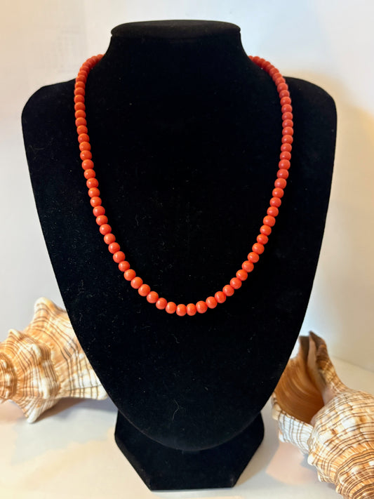 Vintage rote Korallenkette – klassisch, ca. 46 cm