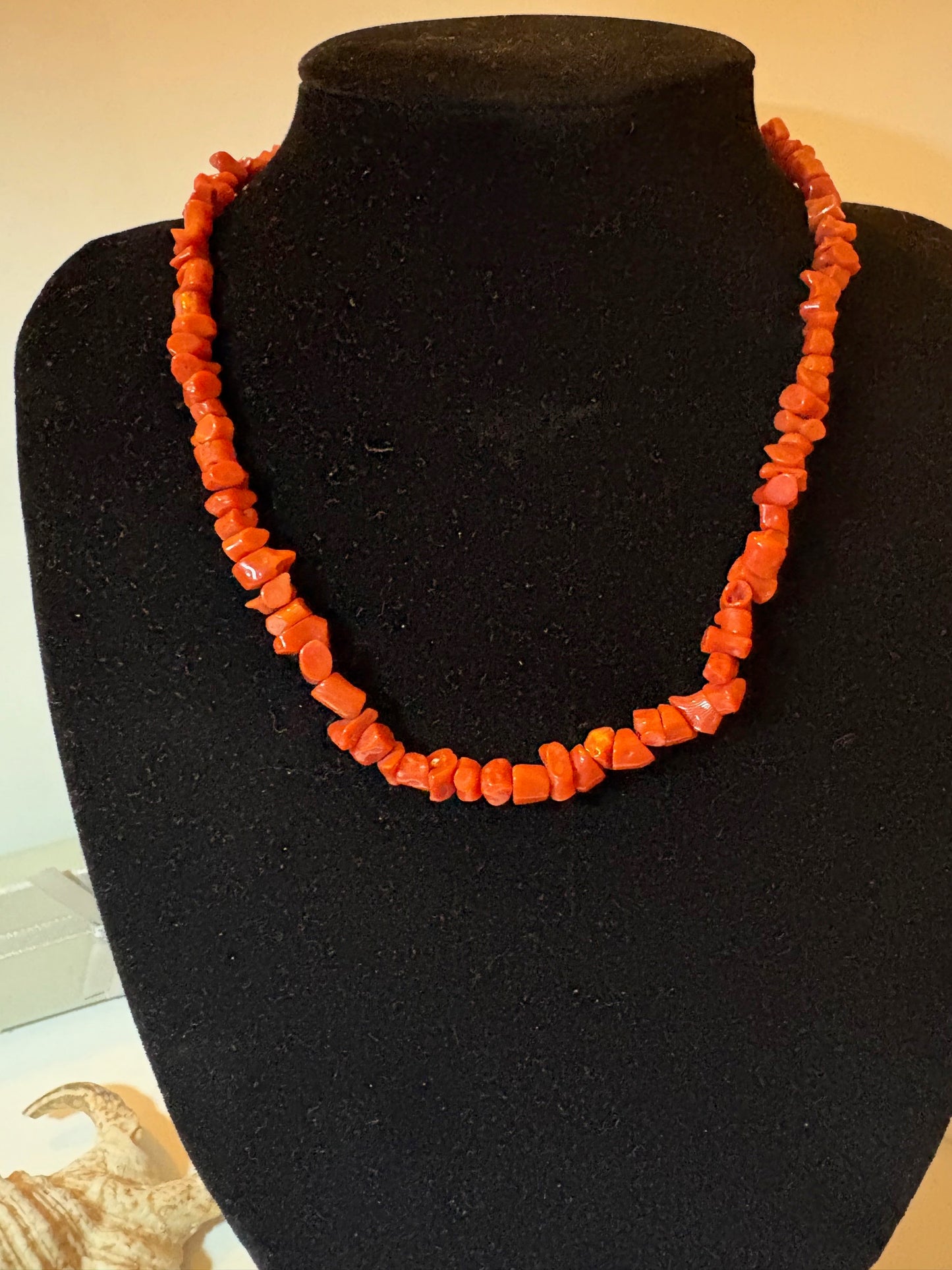 Schlichte Vintage Korallenkette 37,5 cm – Natürliches Halscollier in warmem Rot