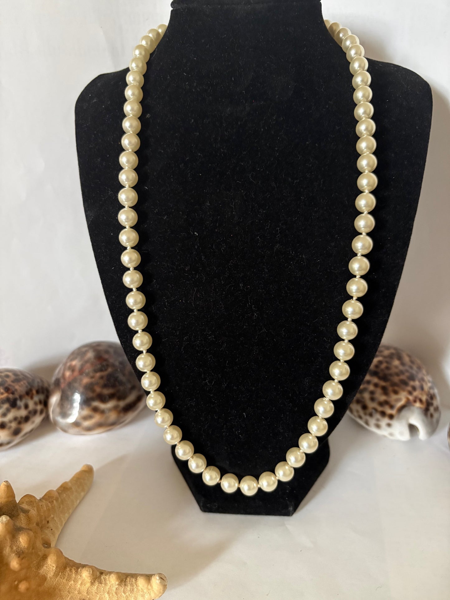 Vintage Perlenkette cremefarben – ca. 57 cm – klassische Kugelperlen