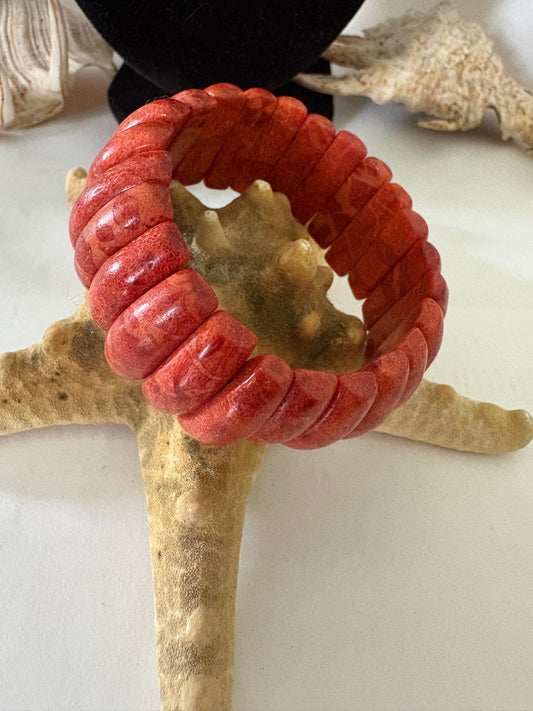 Massives Vintage-Korallenarmband in Rot – kraftvoll & klassisch