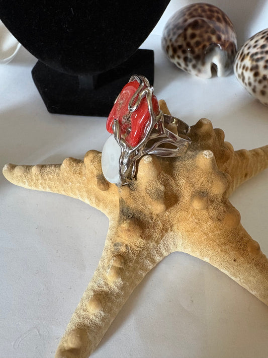 Vintage Cocktailring mit Mittelmeer-Koralle & Perlmutt – 925 Silber – Größe 57