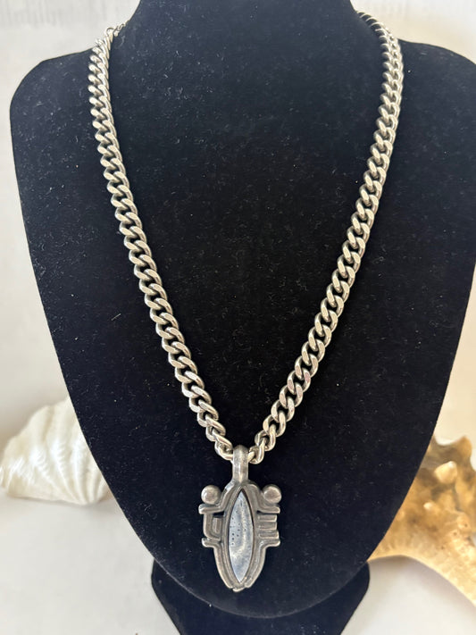 Vintage Statement Kette Silberoptik mit Anhänger – Steinoptik wie versteinerte Koralle