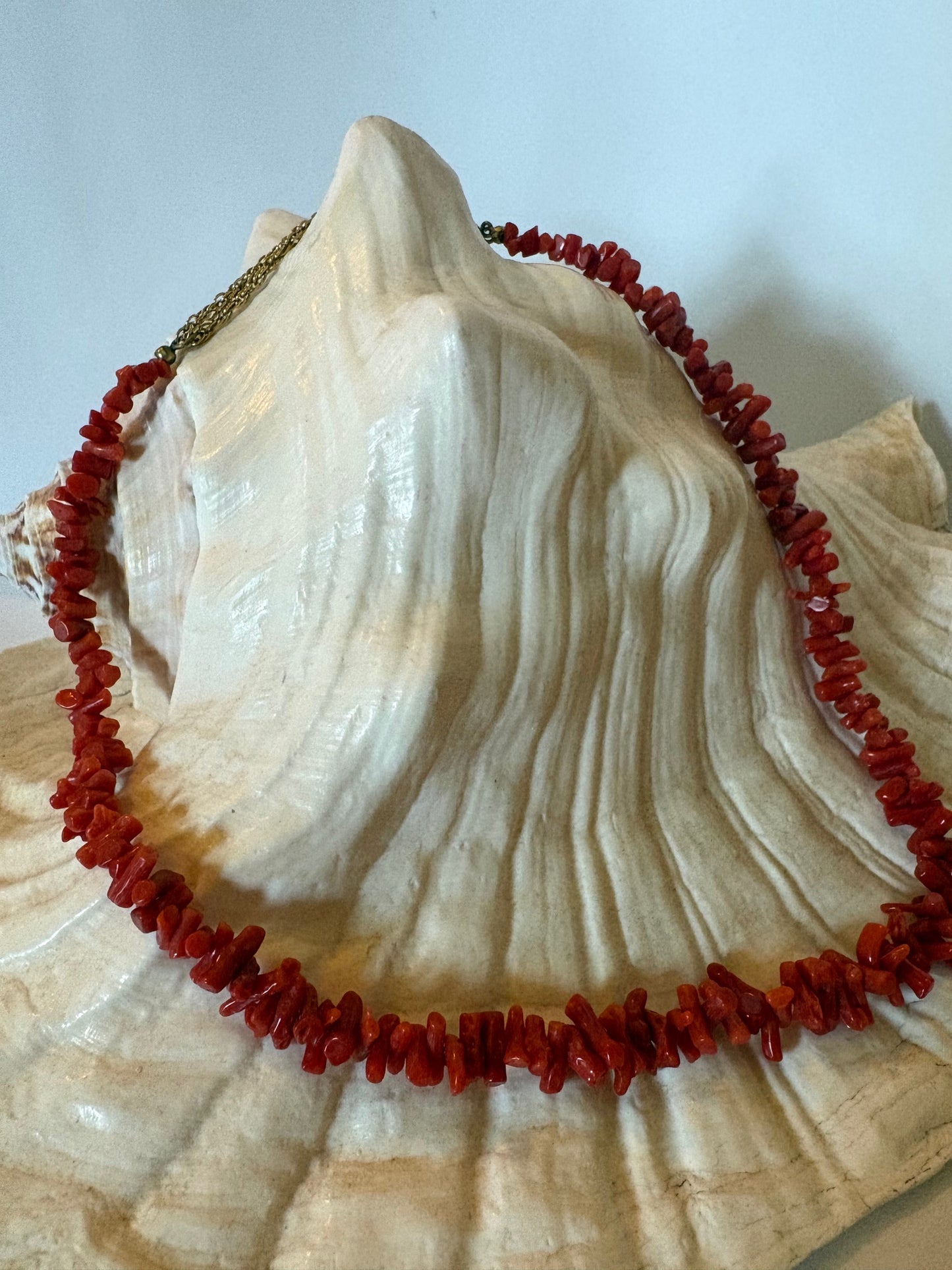 Vintage rote Korallenkette – Korallenchips, klassisch & verlängerbar, ca. 38,5–44 cm