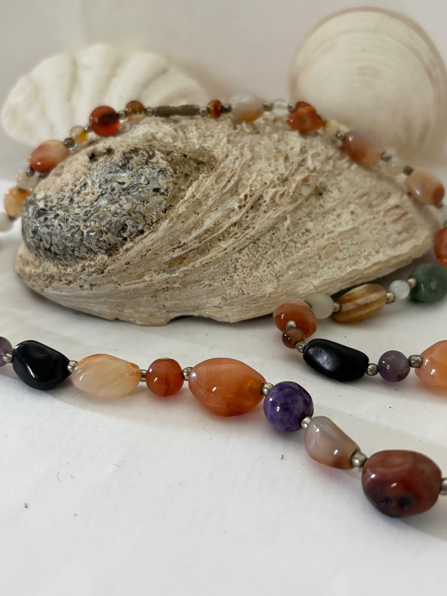 Vintage Edelstein-Perlenkette 62 cm – Naturstein Boho-Schmuck – mehrfarbig