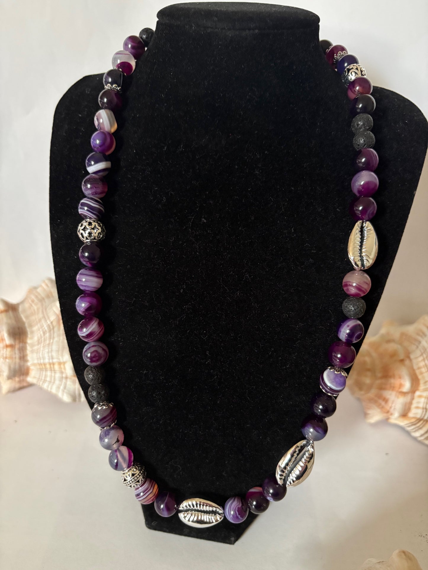 Handcrafted Agate Necklace with Lava Beads & Shell Elements – Earthy Natural Design, 54–60 cm