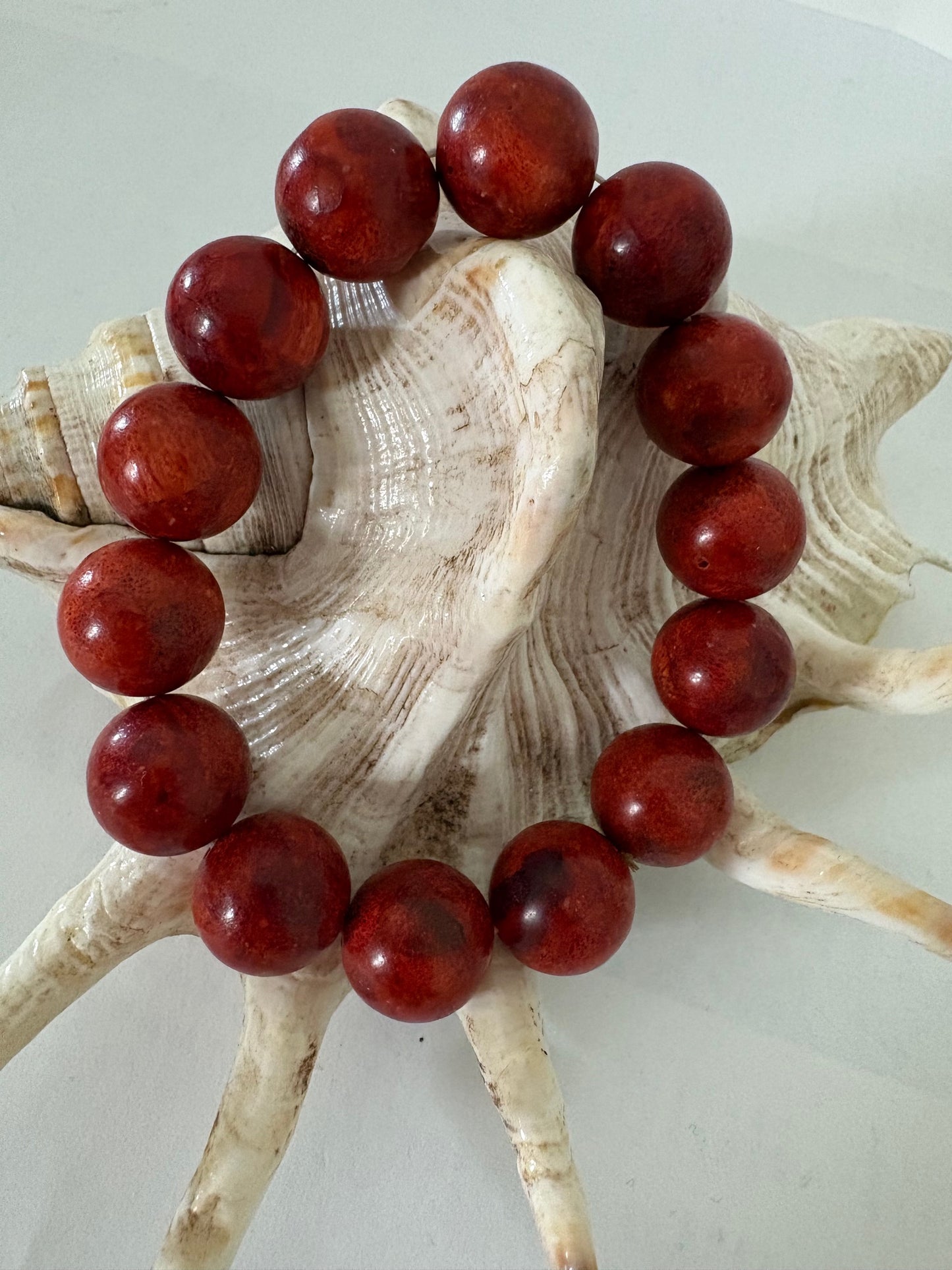 Vintage Korallenarmband Rot – klassisches Armband mit runden Perlen