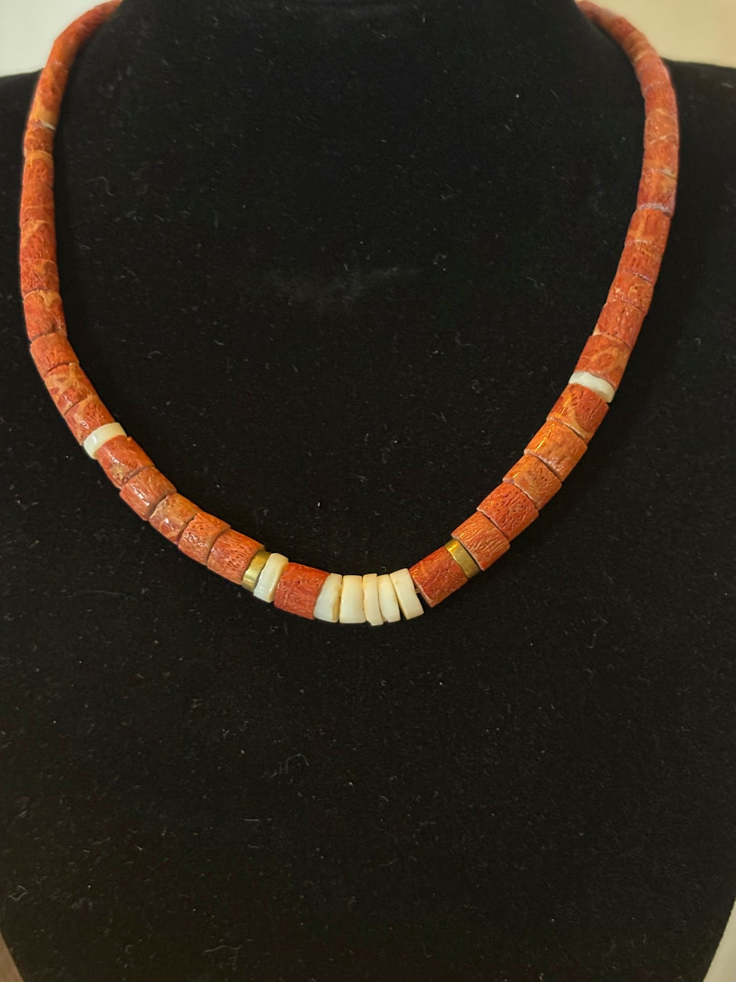 Vintage rote Korallenkette – Kurz, 40 cm