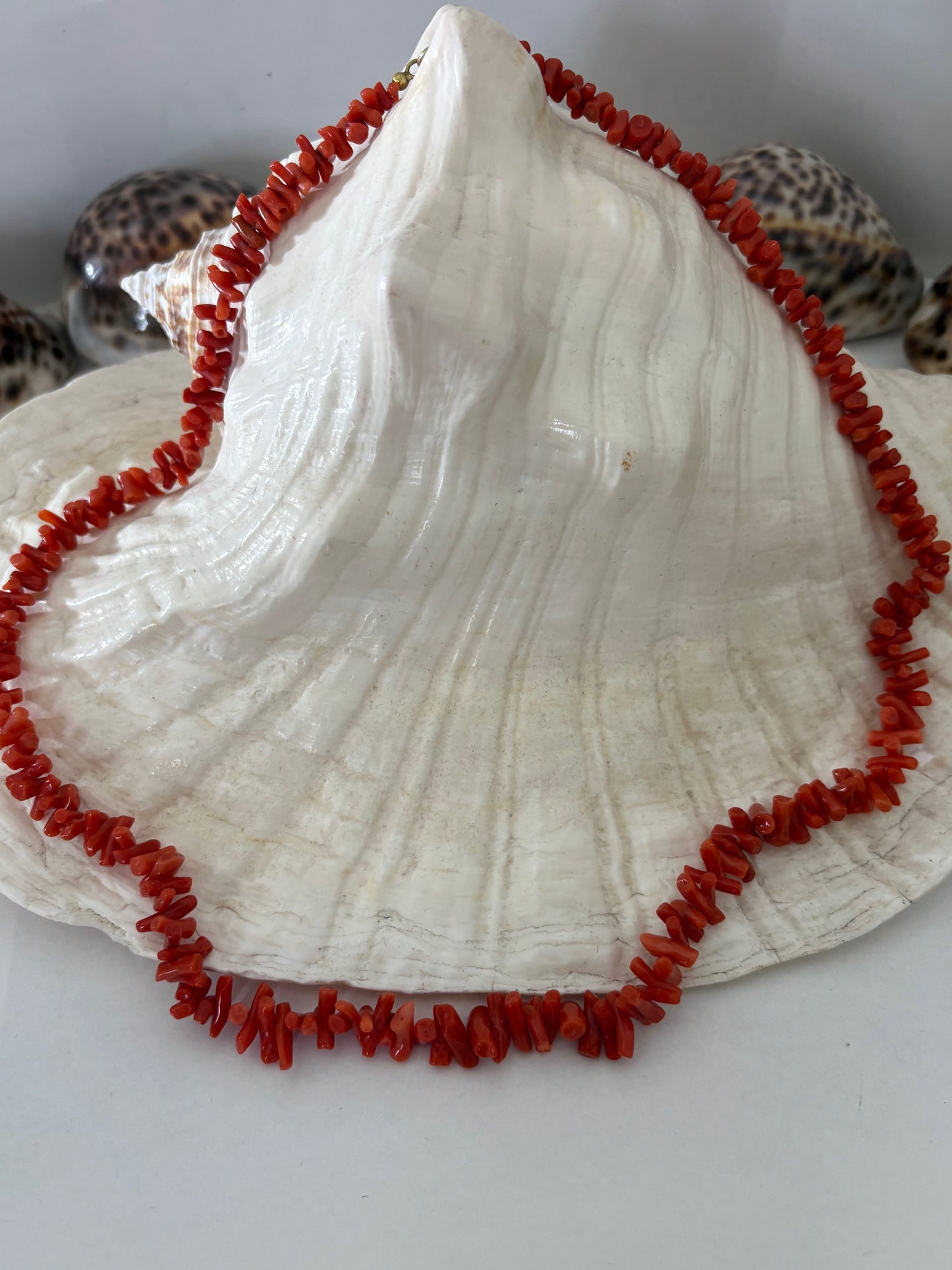 Vintage rote Korallenkette – klassischer Korallenschmuck, ca. 58 cm