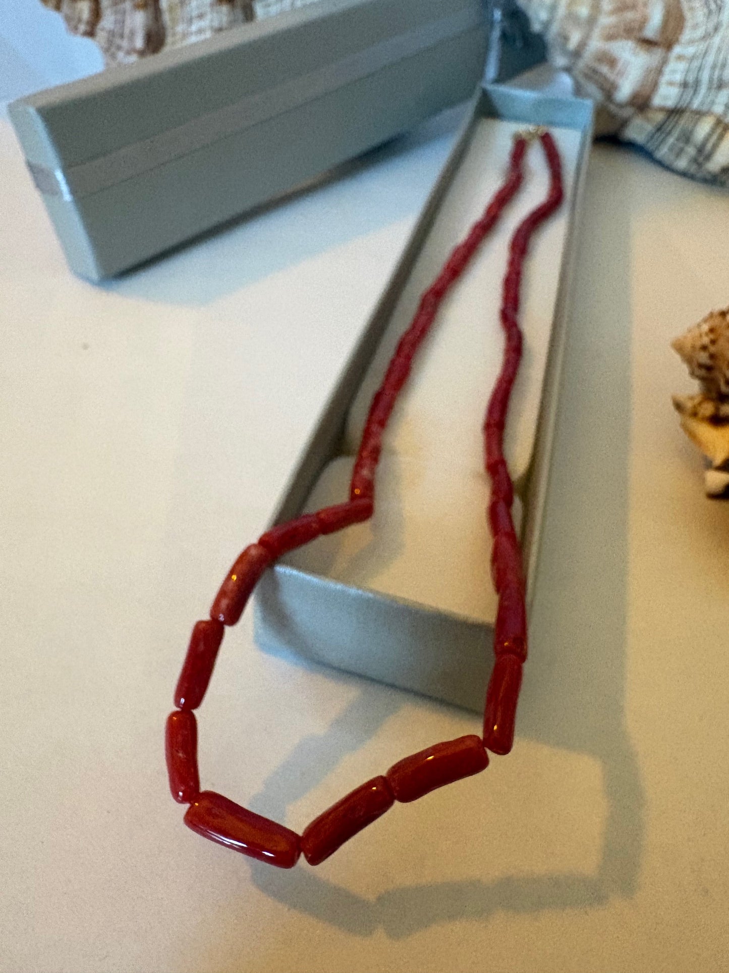 Vintage rote Korallenkette aus Italien mit vergoldetem 925er Silberverschluss – 47 cm