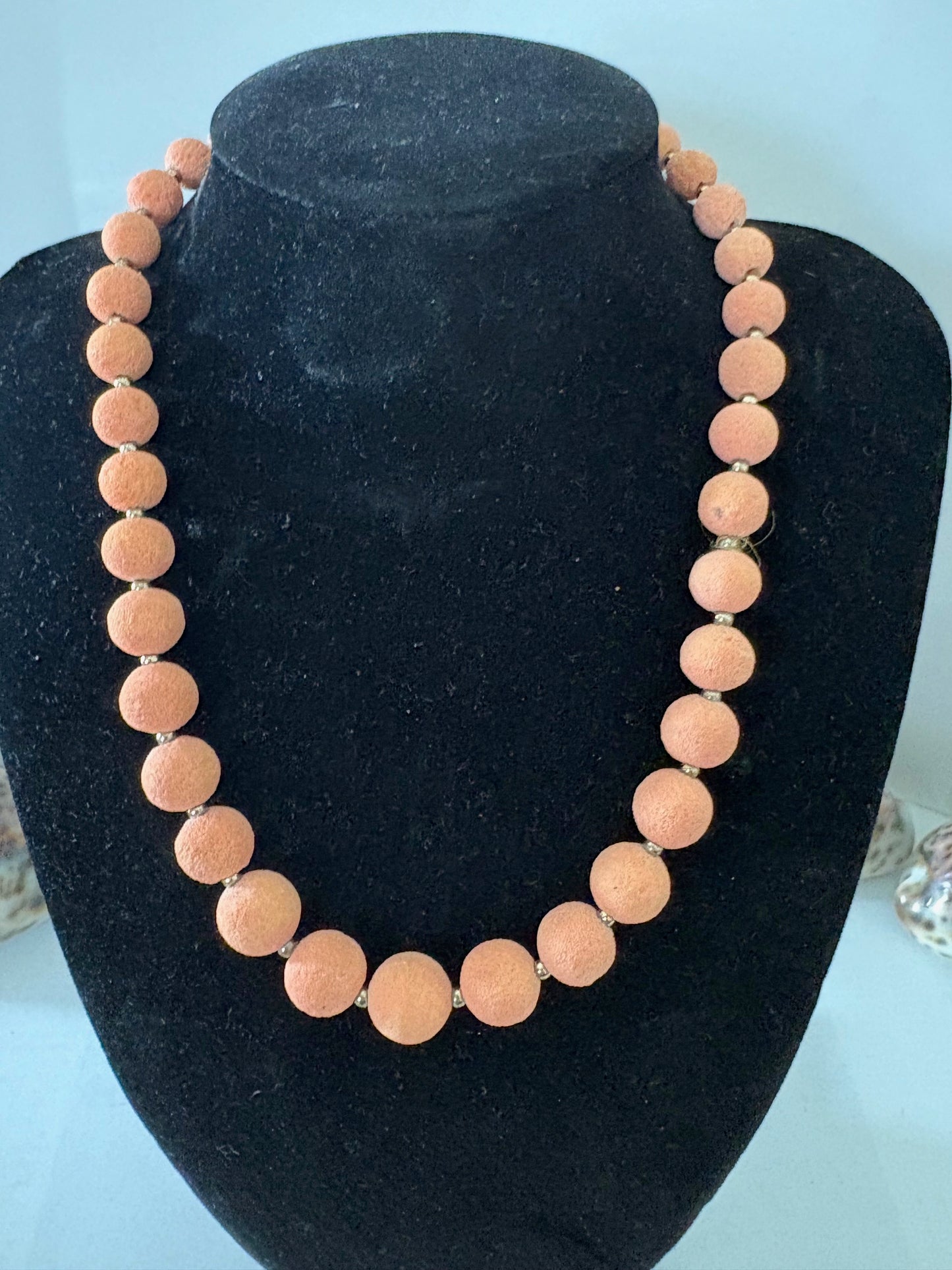 Vintage Korallenkette aus rosa Schaumkorallen-Elementen – klassischer Korallenschmuck, ca. 43 cm