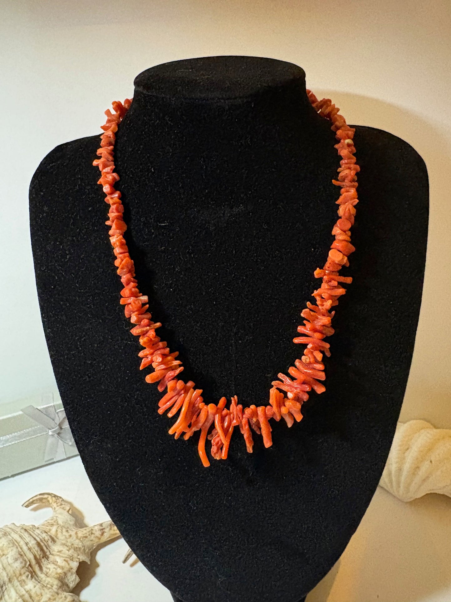 Vintage Rote Korallenkette 40 cm – Klassisches Collier in kräftigem Rot