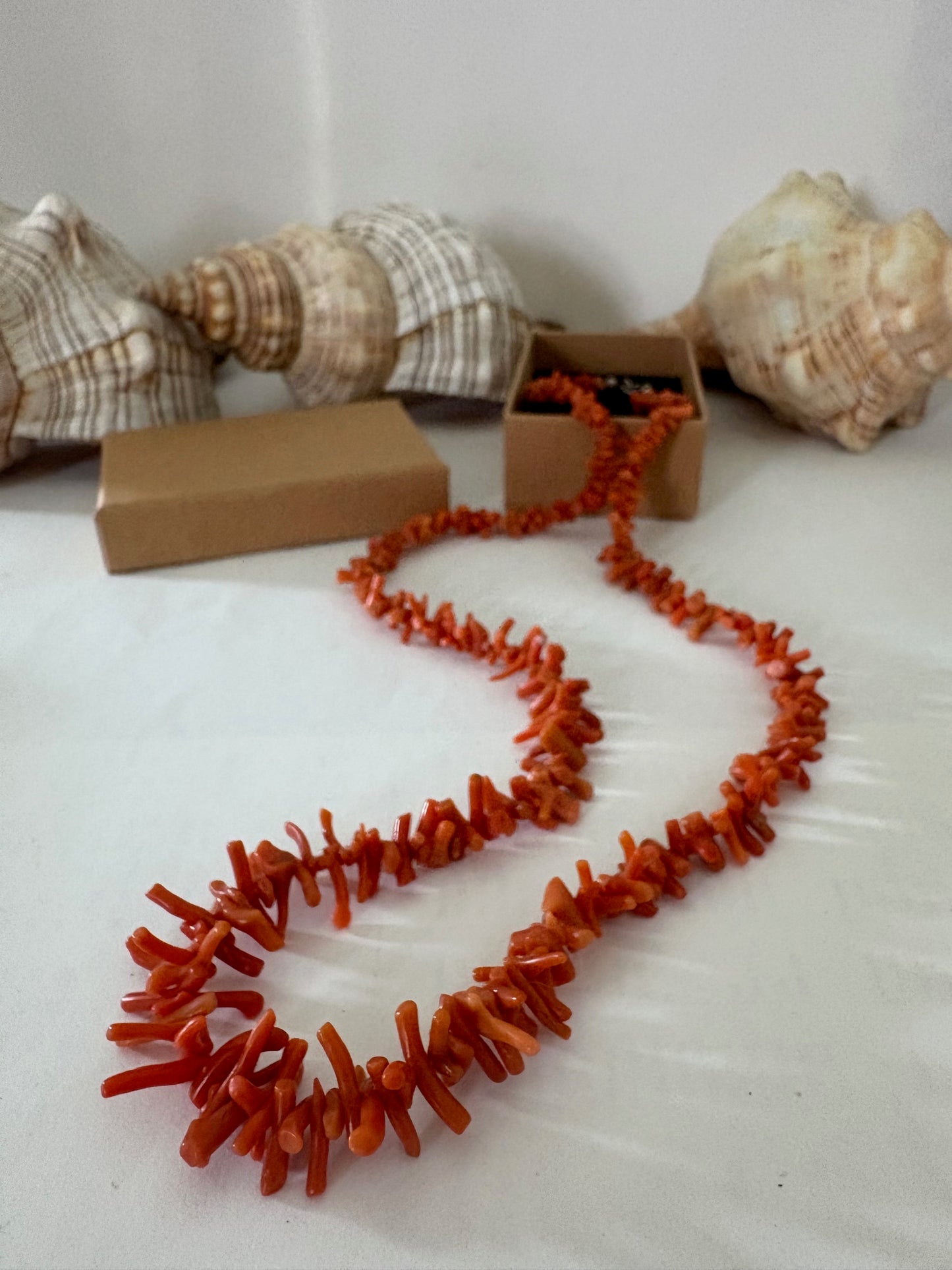 Vintage Korallenkette – Klassisch, ca. 58 cm