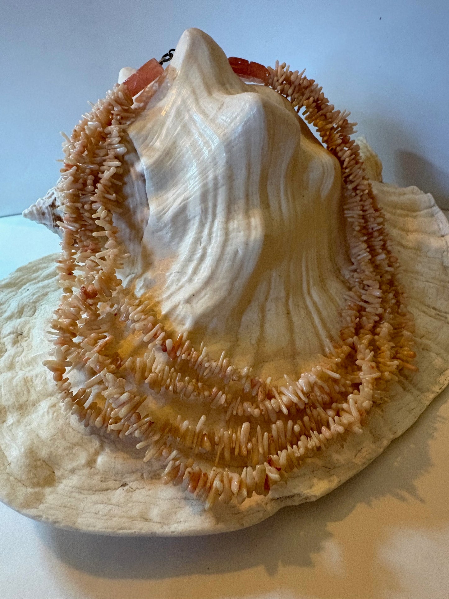 Vintage vierreihige Korallenkette mit Rosenquarz – ca. 47 cm