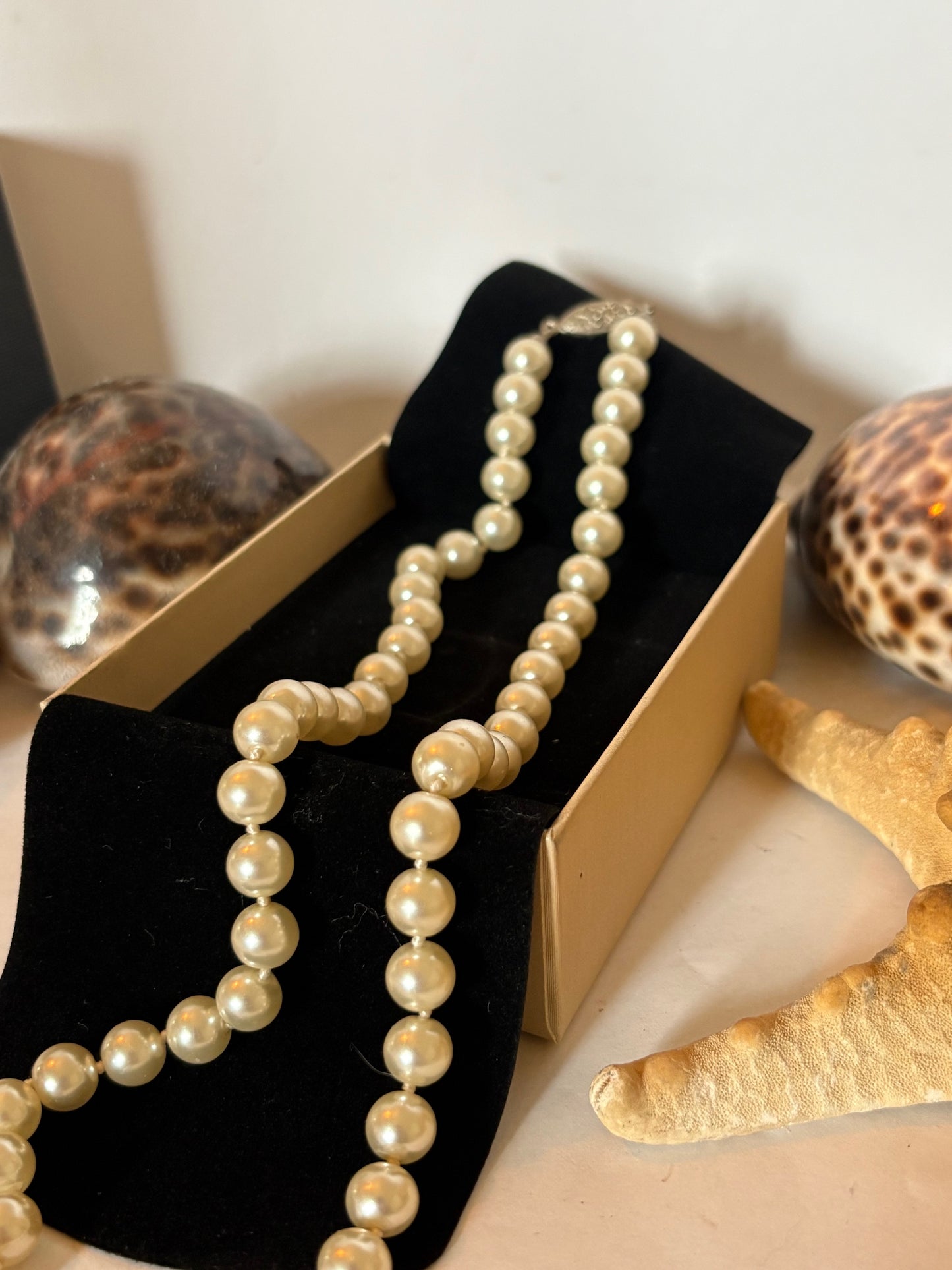 Vintage Perlenkette cremefarben – ca. 57 cm – klassische Kugelperlen