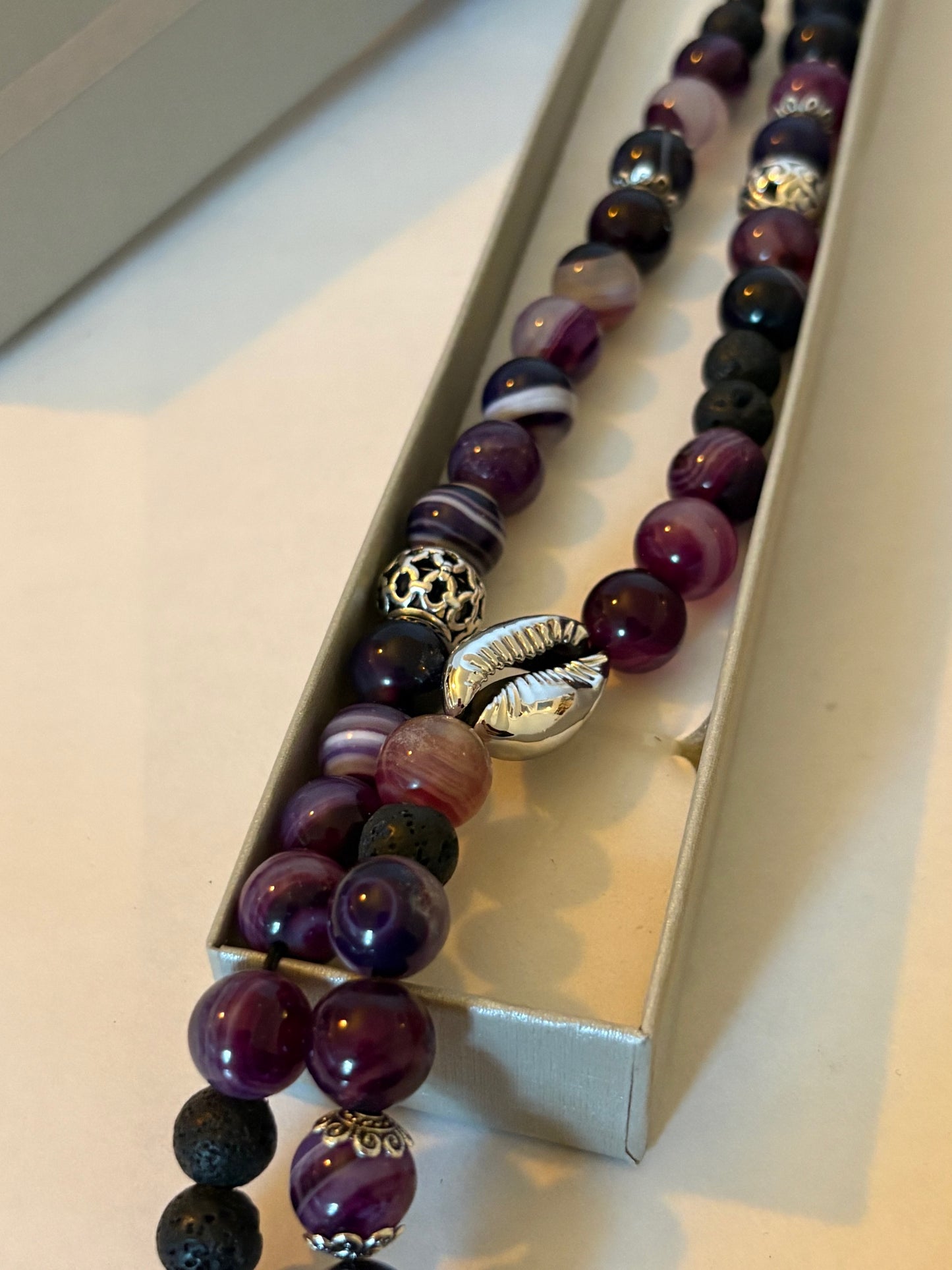 Handcrafted Agate Necklace with Lava Beads & Shell Elements – Earthy Natural Design, 54–60 cm