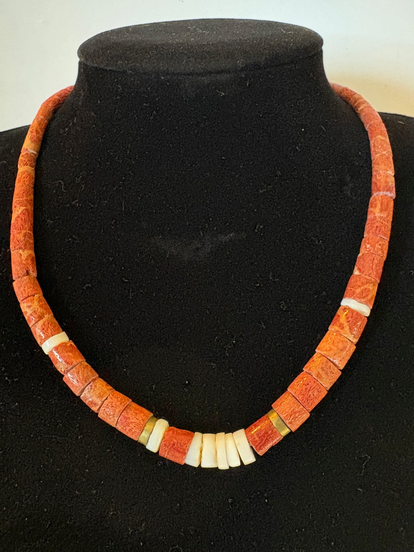 Vintage rote Korallenkette – Kurz, 40 cm