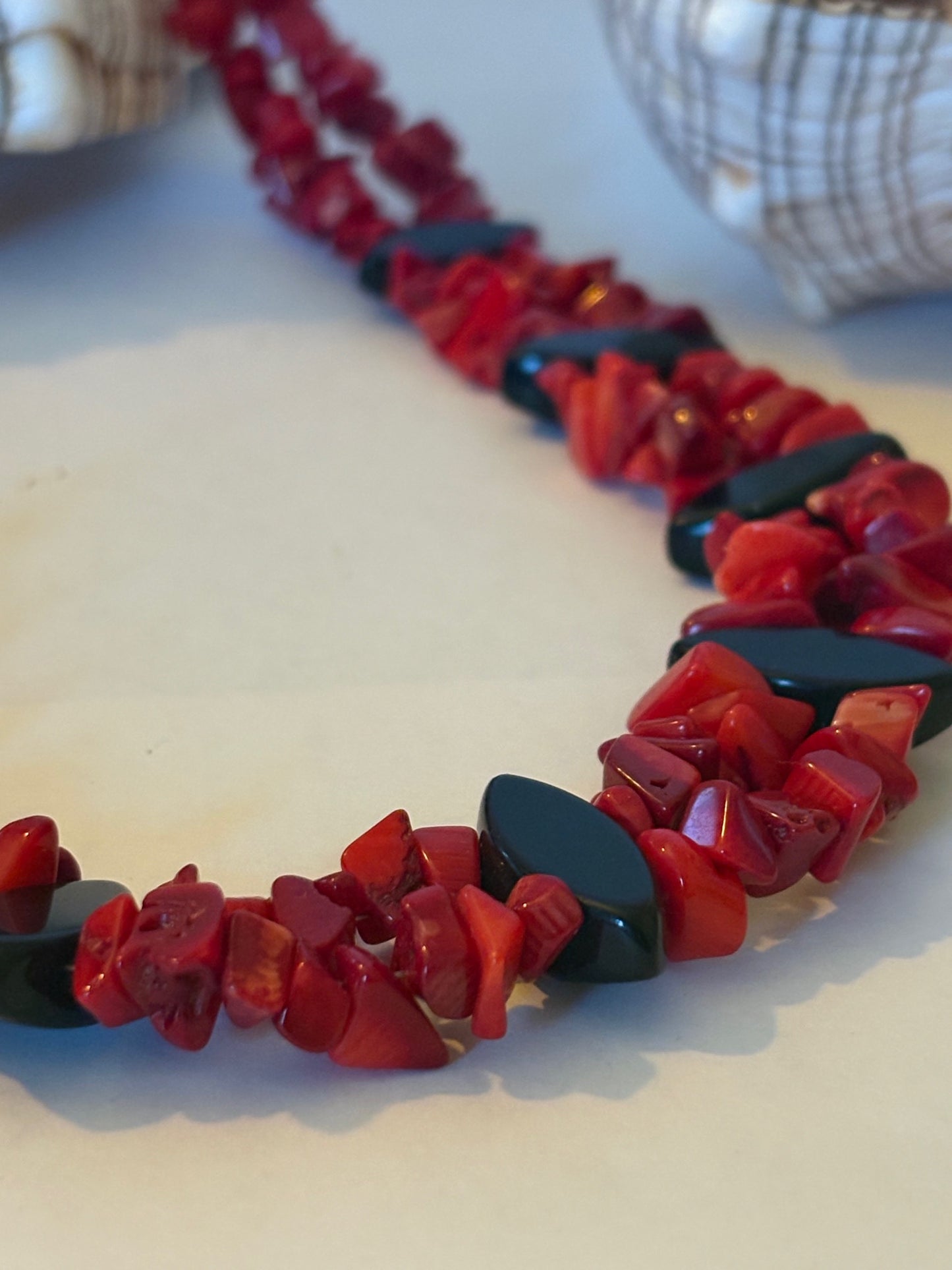 Koralle/Obsidian-Kette, rot-schwarz, zweireihig