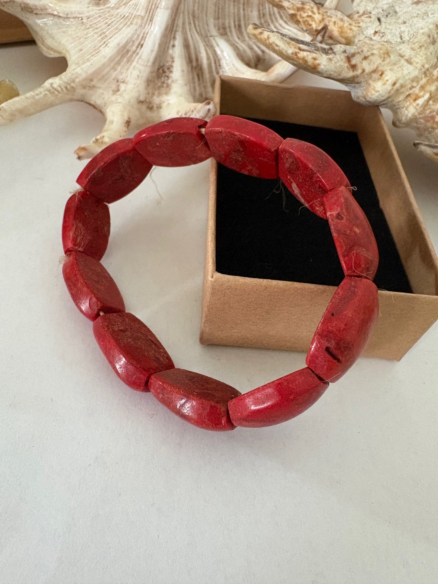 Vintage Korallenarmband Rot – elastisches Armband mit Korallensegmenten