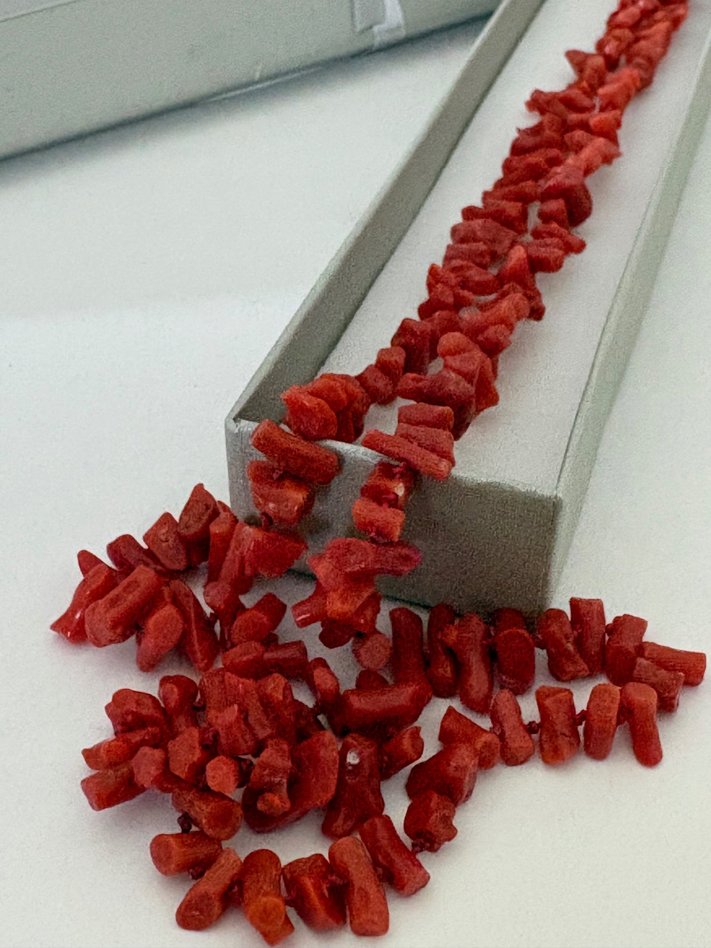 Vintage lange rote Korallenkette – ca. 68,5 cm