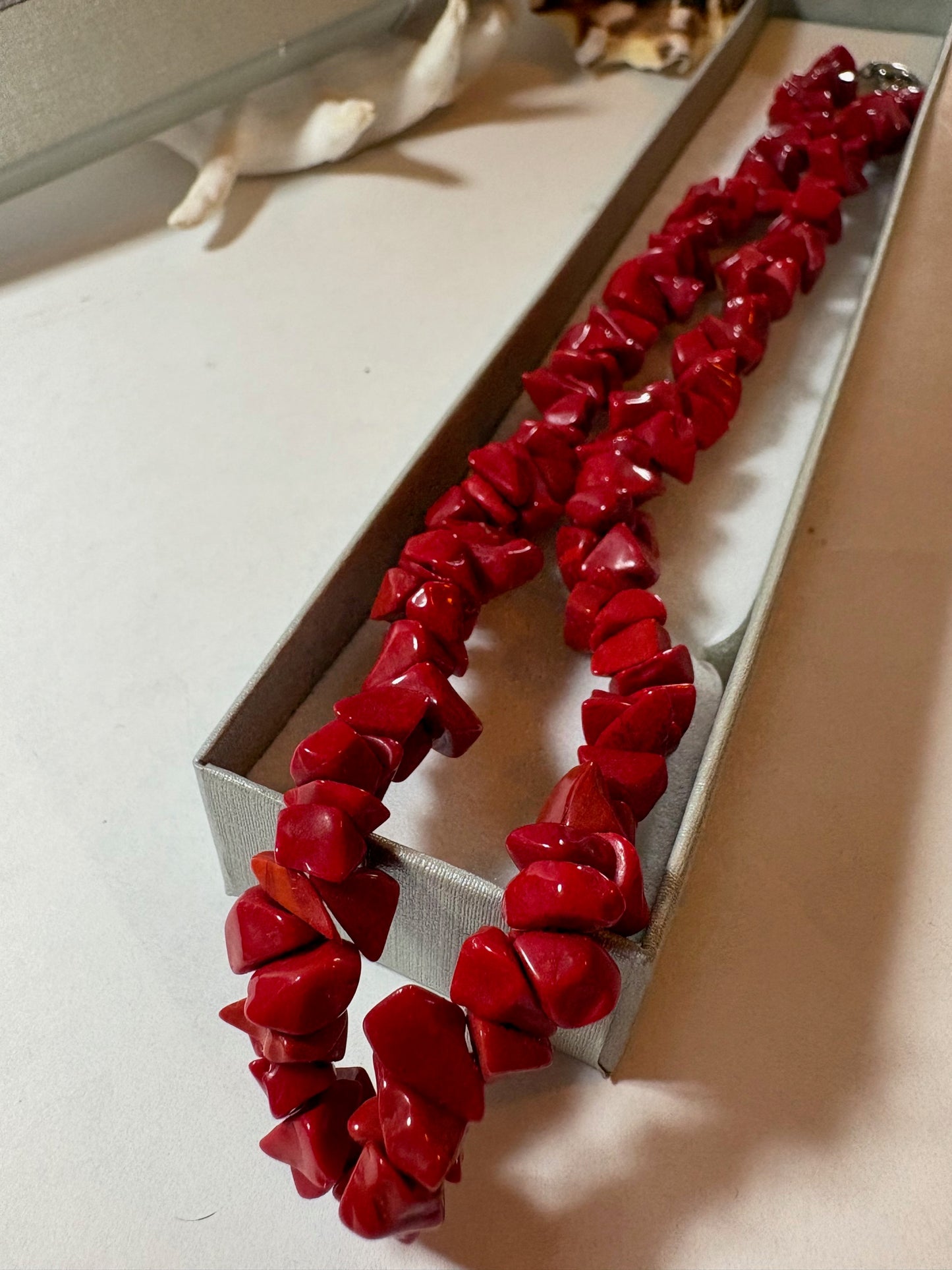 Vintage rote Korallenkette – klassische Halskette, ca. 41 cm