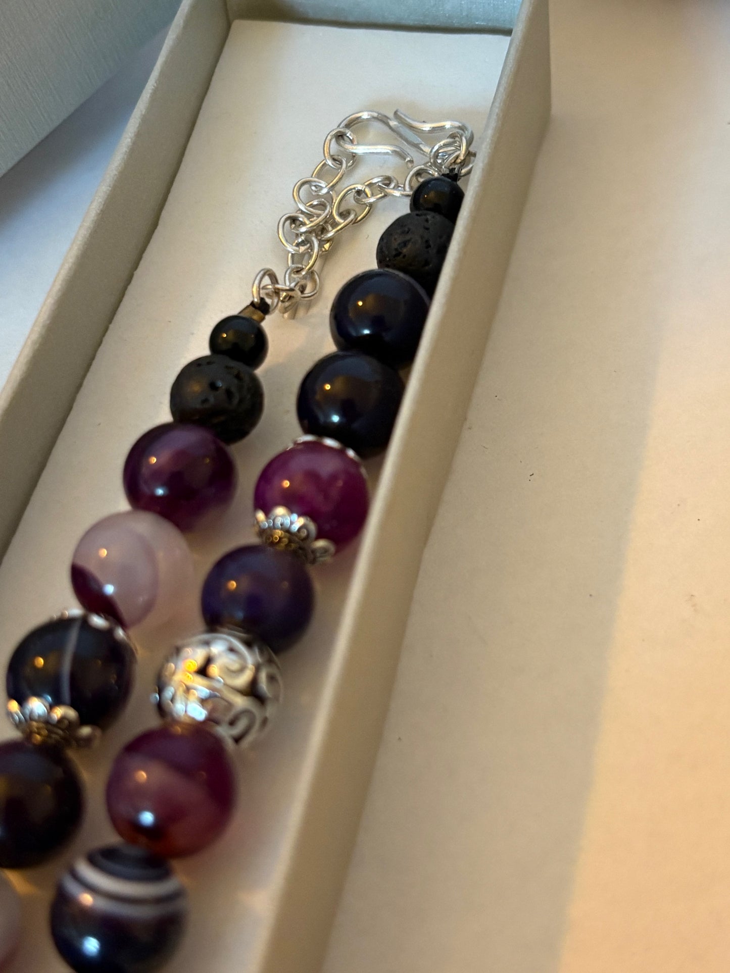 Handcrafted Agate Necklace with Lava Beads & Shell Elements – Earthy Natural Design, 54–60 cm