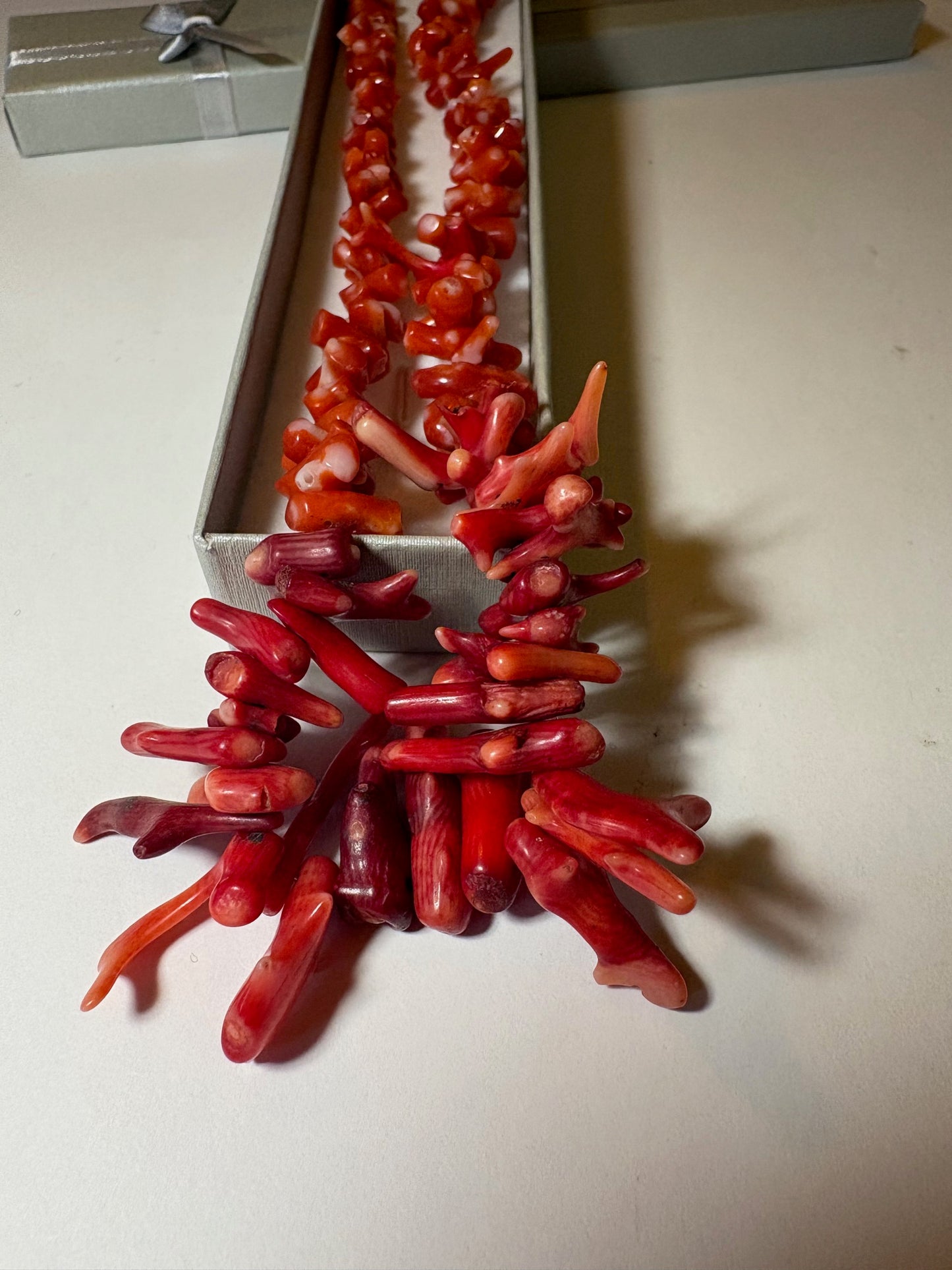 Vintage Korallenkette Astoptik mit 835 Silberverschluss – Rotes Statement Collier 47 cm