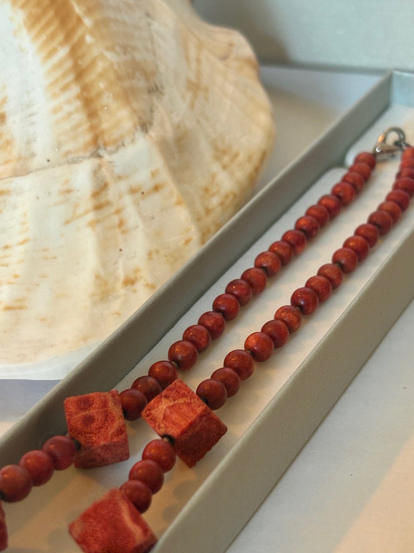 Vintage Rote Korallenkette aus Schaumkoralle – ca. 38,5 cm