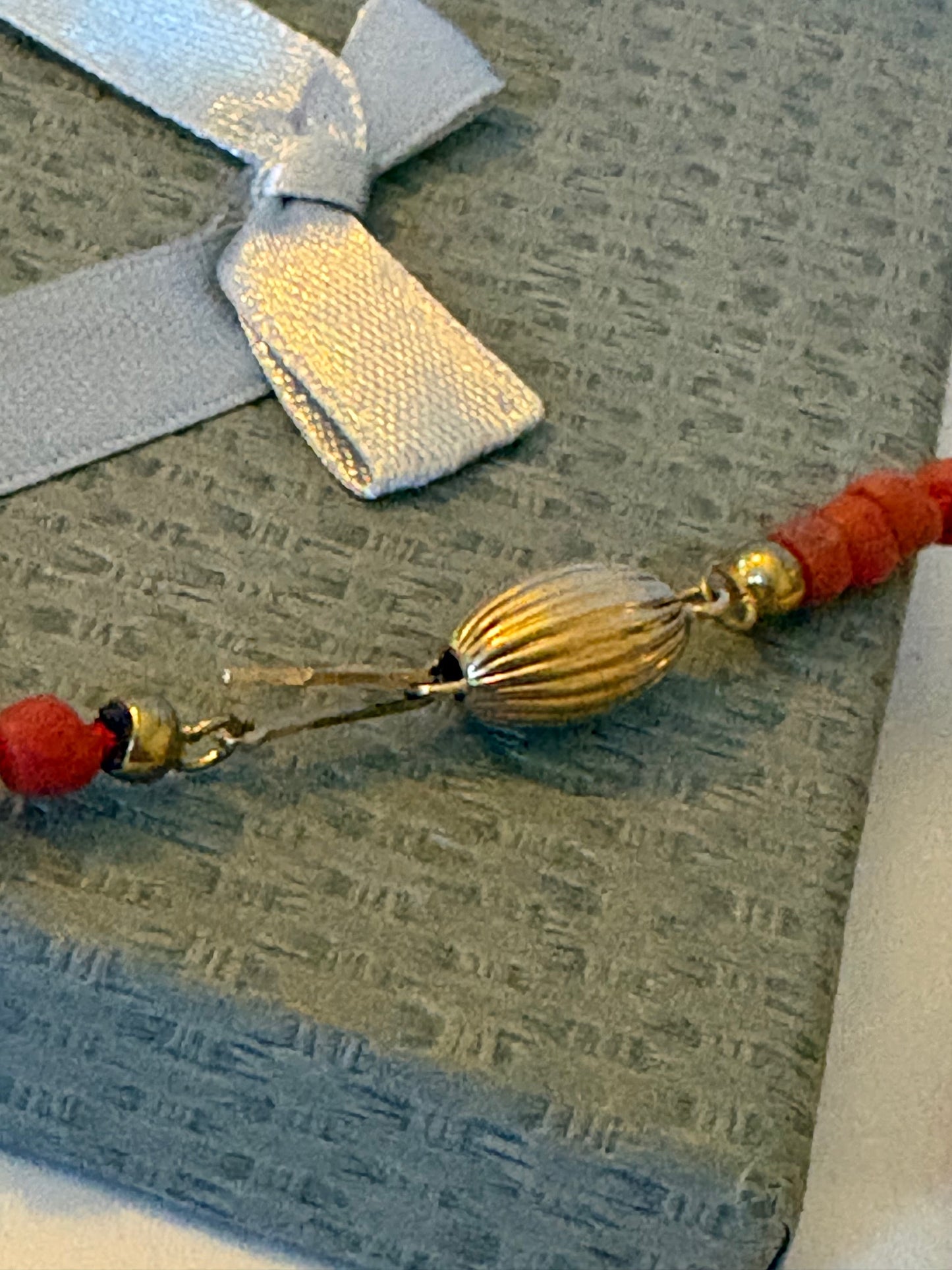 Vintage rote Korallenkette – mit vergoldetem Silberverschluss, 52 cm