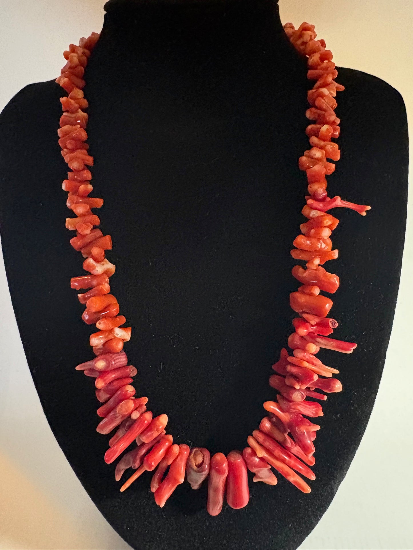 Vintage Korallenkette Astoptik mit 835 Silberverschluss – Rotes Statement Collier 47 cm