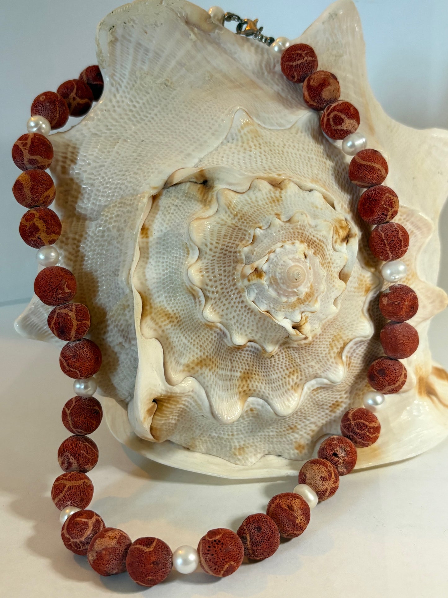 Vintage Schaumkorallen-Halskette – mit weißen Zuchtperlen, ca. 48 cm